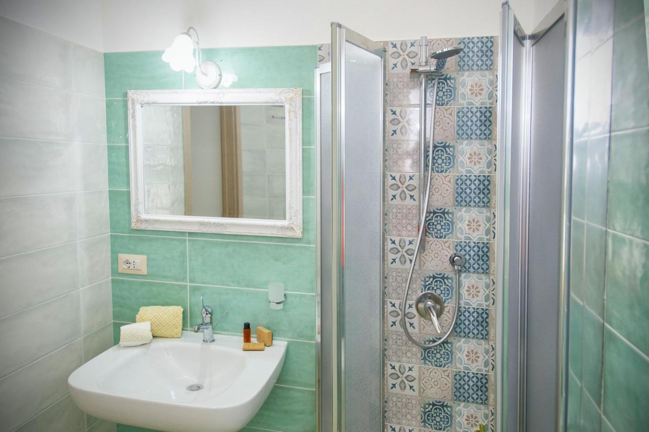 Holiday Room Sa Tebia Oristano Buitenkant foto