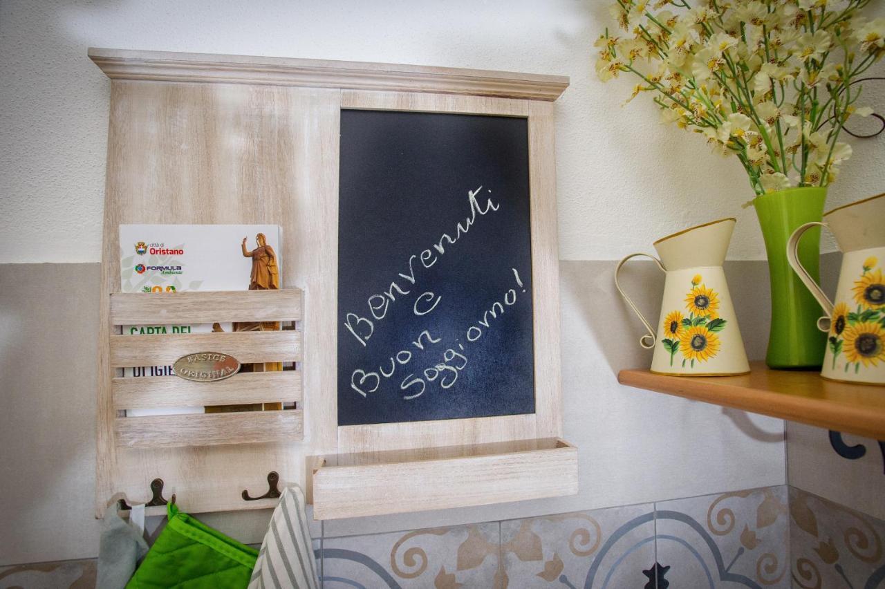 Holiday Room Sa Tebia Oristano Buitenkant foto