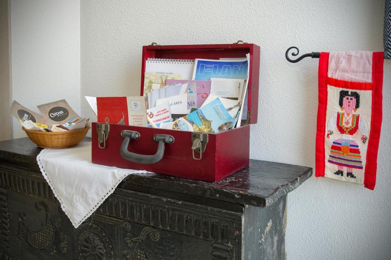Holiday Room Sa Tebia Oristano Buitenkant foto