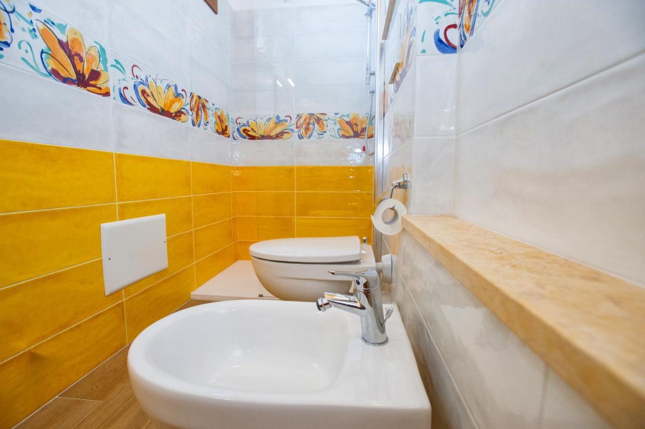 Holiday Room Sa Tebia Oristano Buitenkant foto