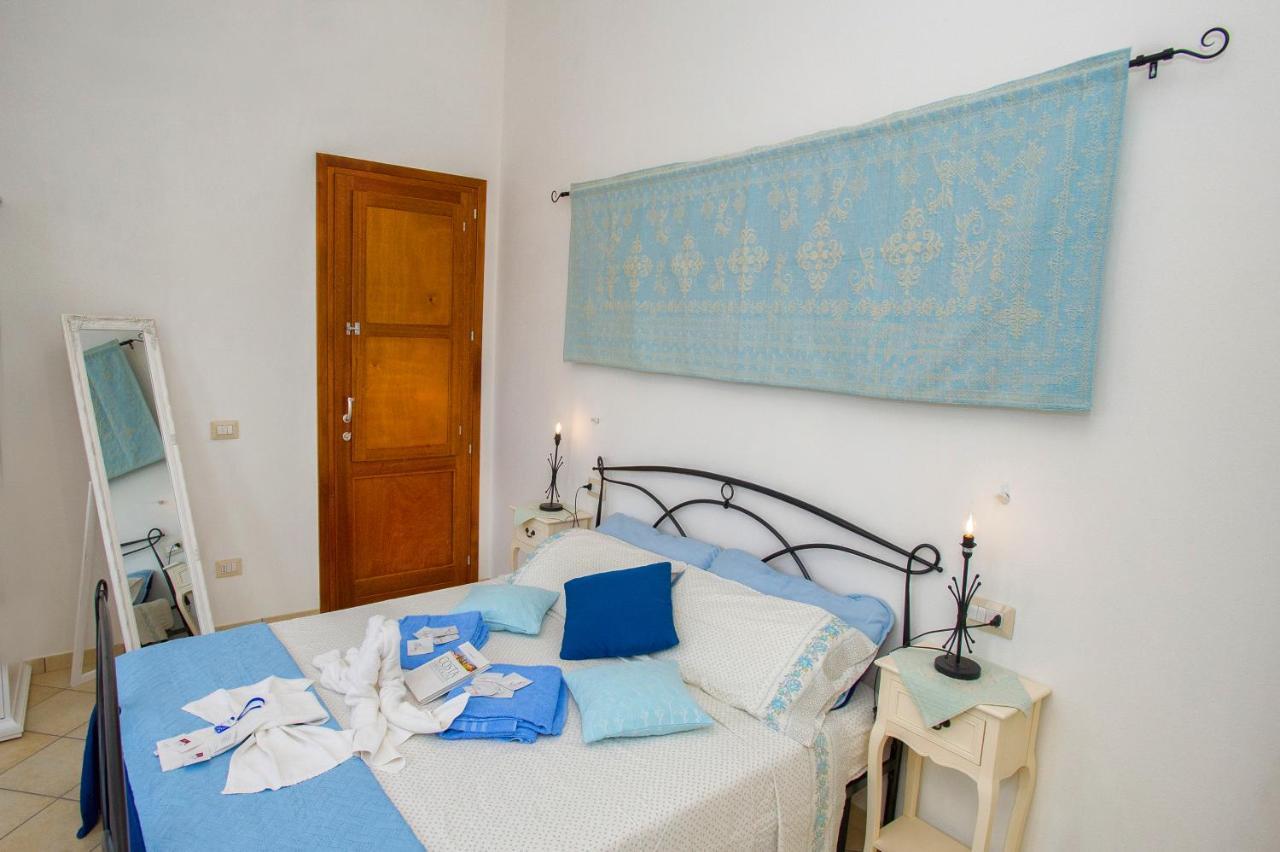 Holiday Room Sa Tebia Oristano Buitenkant foto